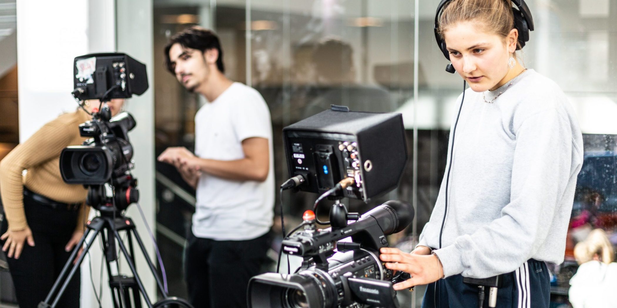 Skal du på gymnasiet? Og drømmer du om at arbejde inden for film- og mediebranchen?